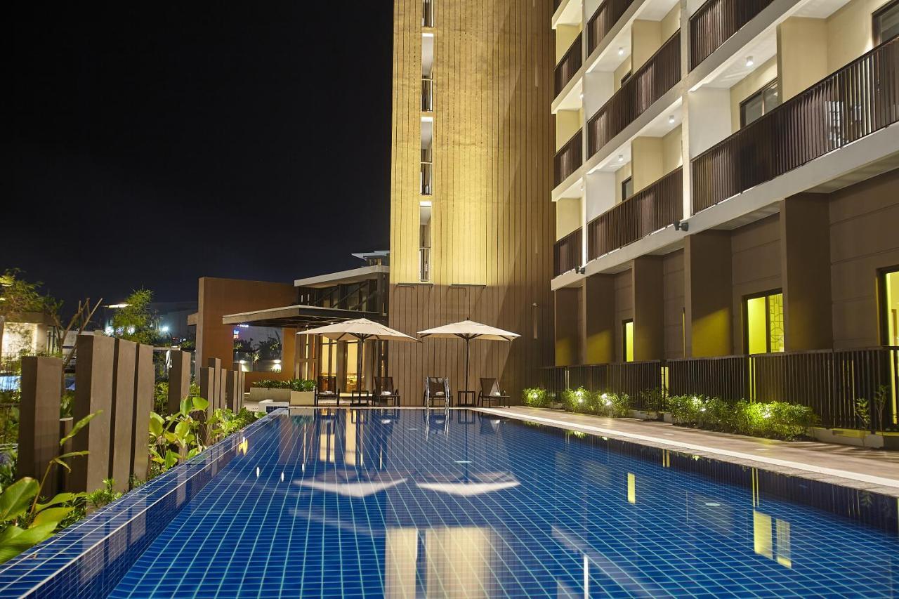 Quest Hotel Tagaytay Tagaytay City Exterior photo
