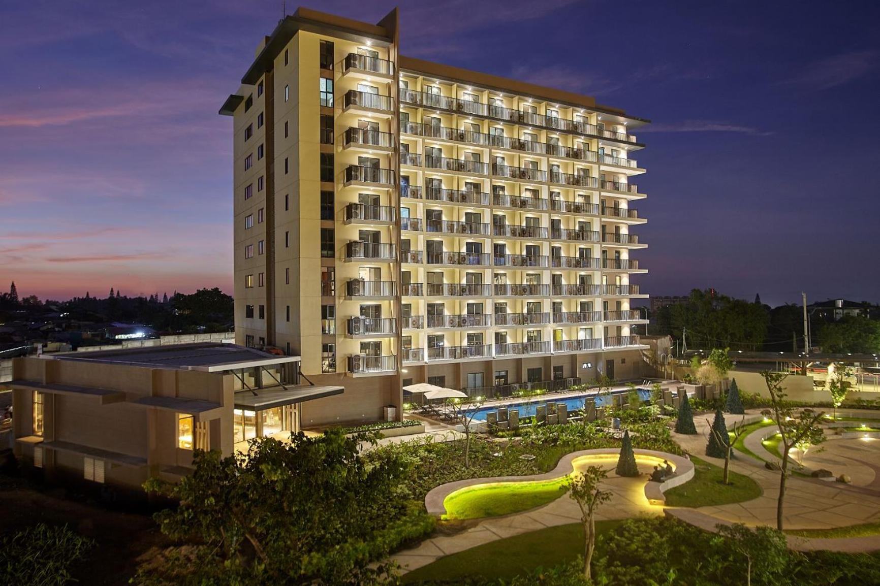 Quest Hotel Tagaytay Tagaytay City Exterior photo