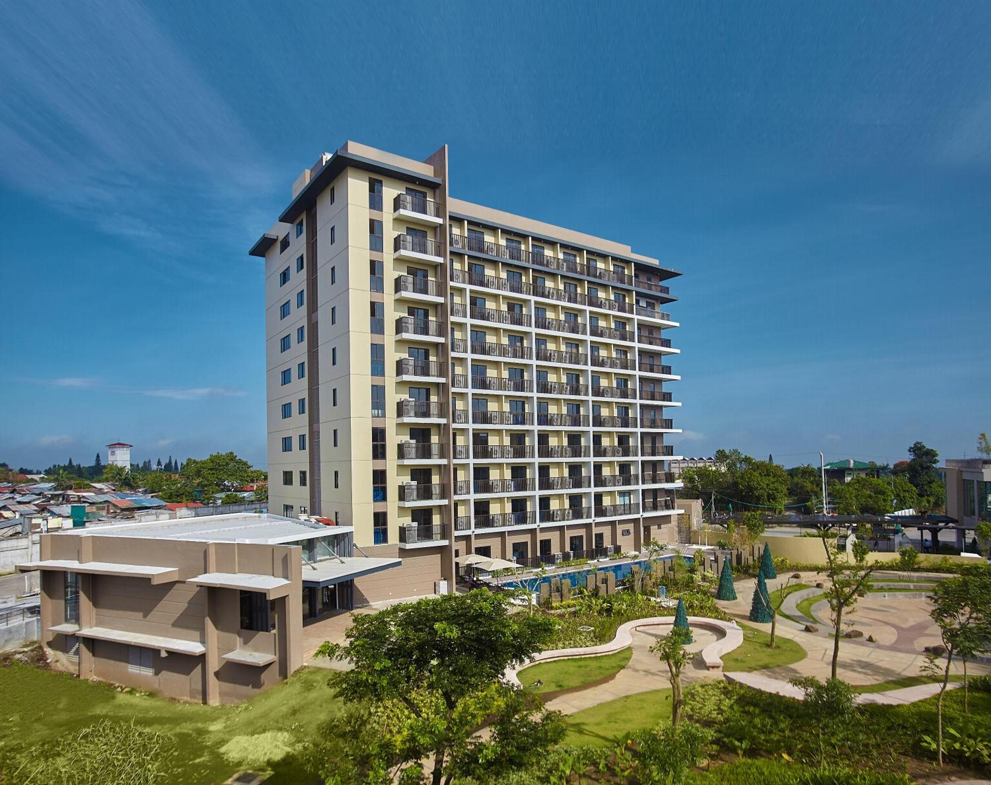 Quest Hotel Tagaytay Tagaytay City Exterior photo